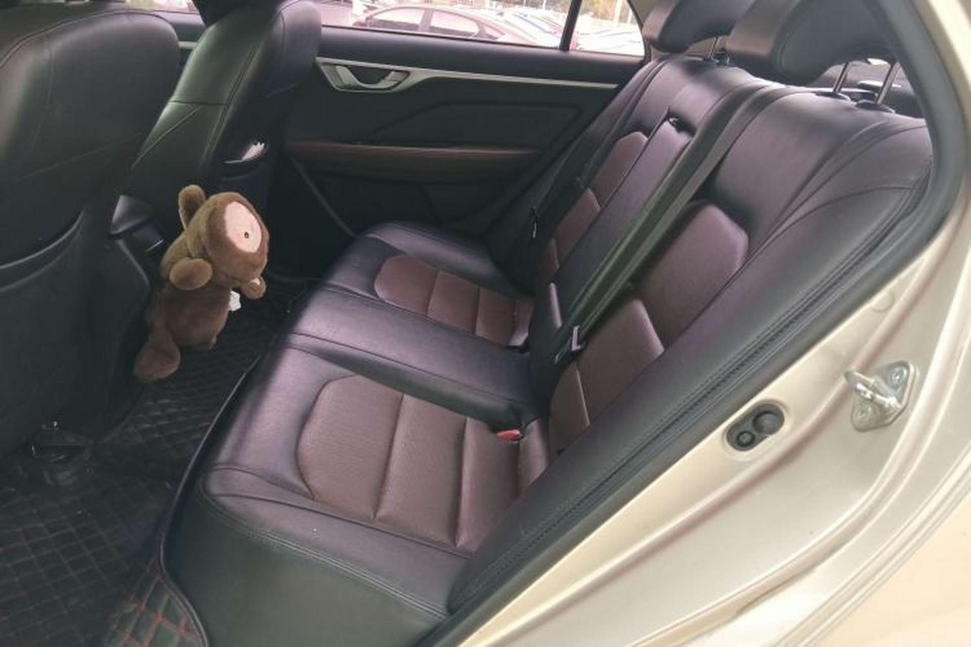 Used Geely Auto Vision 2018 1.5L Automatic Happiness Edition Left Rear Seat