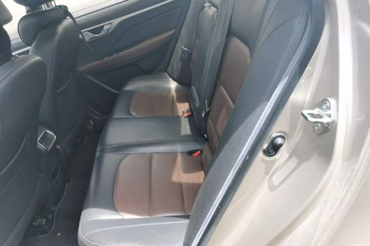 Used Geely Auto Vision 2018 1.5L Automatic Happiness Edition Left Rear Seat