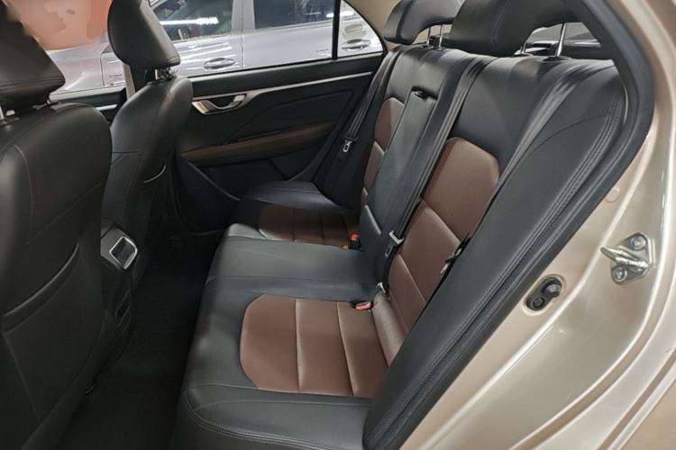 Used Geely Auto Vision 2018 1.5L Automatic Happiness Edition Left Rear Seat