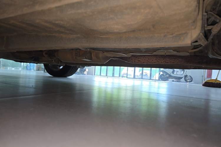 Used Geely Auto Vision 2018 1.5L Automatic Prestige Model Left Side Sill