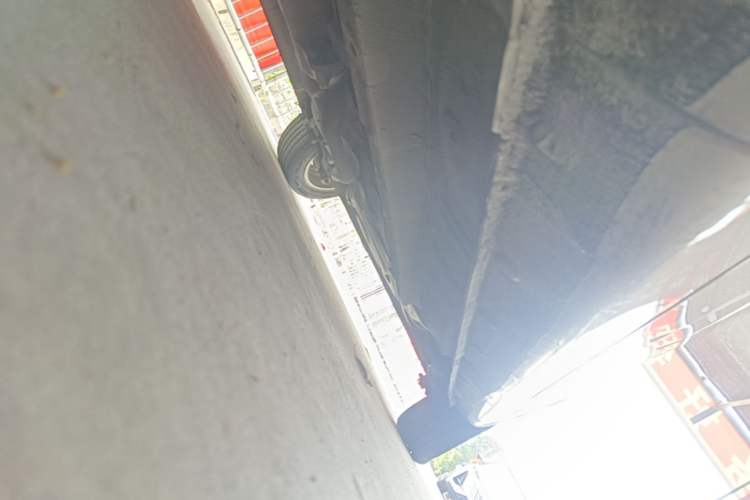 Used Geely Auto Vision 2018 1.5L Automatic Prestige Model Left Side Sill