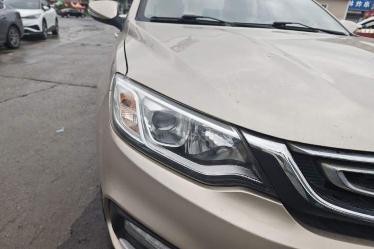 Used Geely Auto Vision 2018 1.5L Manual Happiness Edition Right Front Headlight