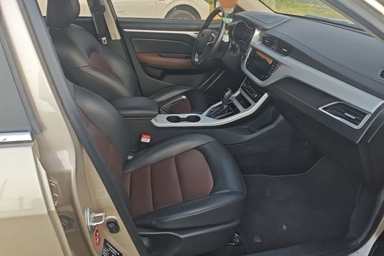 Used Geely Auto Vision 2018 1.5L Automatic Happiness Edition Right Front Seat