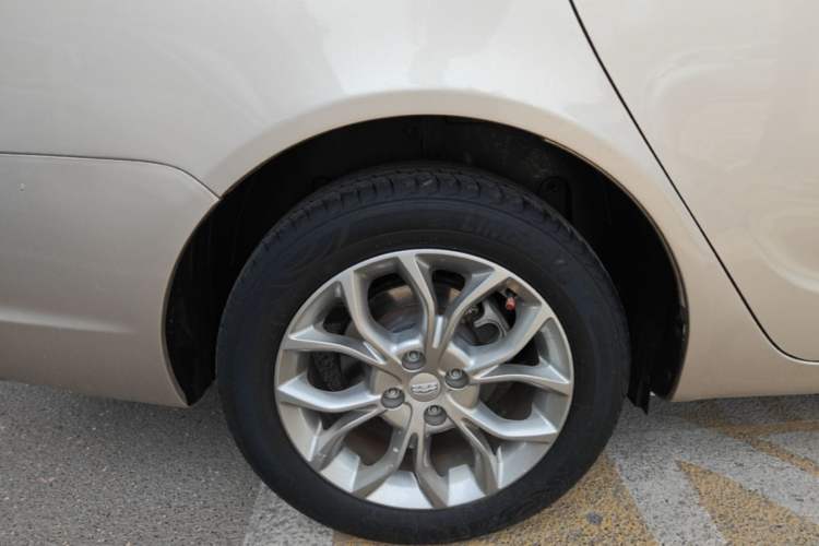 Used Geely Auto Vision 2018 1.5L Manual Happiness Edition Right Rear Wheel Hub