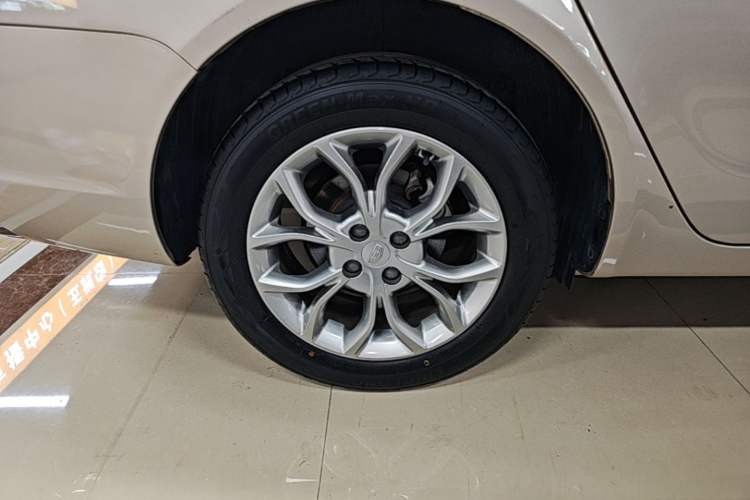Used Geely Auto Vision 2018 1.5L Automatic Happiness Edition Right Rear Wheel Hub