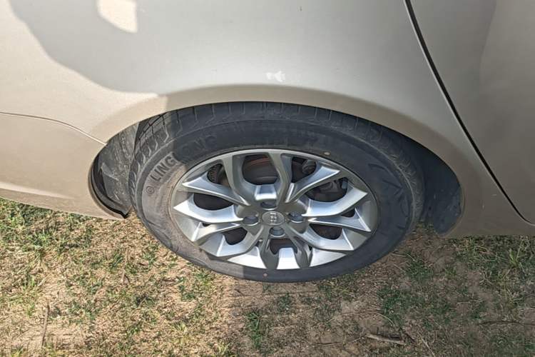 Used Geely Auto Vision 2018 1.5L Automatic Happiness Edition Right Rear Wheel Hub
