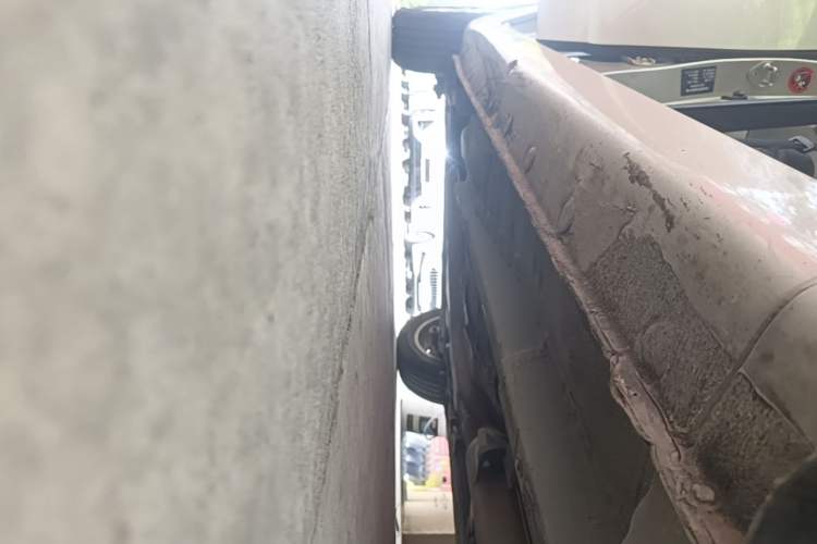 Used Geely Auto Vision 2018 1.5L Automatic Prestige Model Right Side Sill