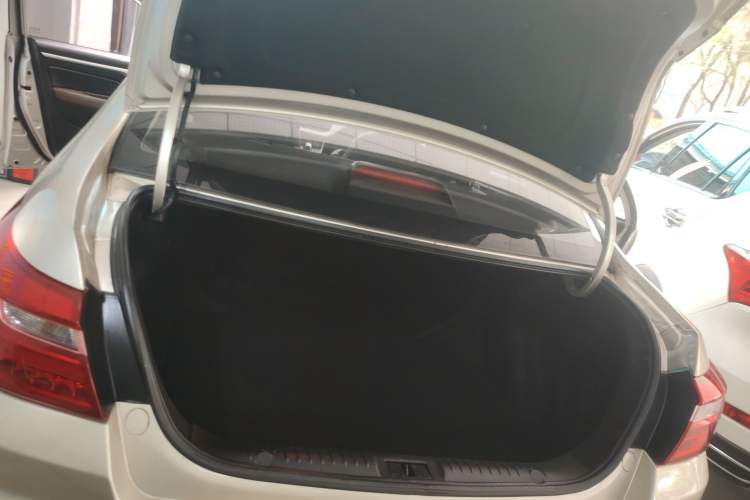Used Geely Auto Vision 2018 1.5L Automatic Happiness Edition Trunk