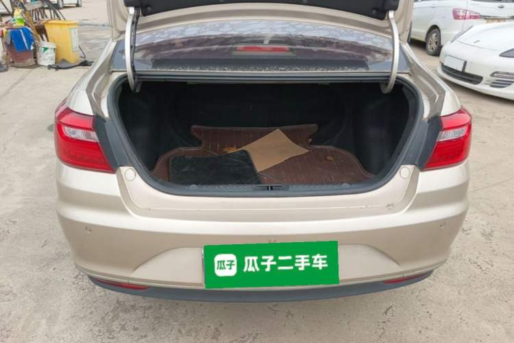 Used Geely Auto Vision 2018 1.5L Automatic Happiness Edition Trunk