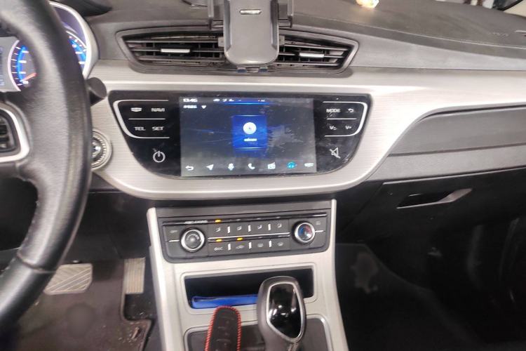 Used Geely Auto Vision 2018 1.5L Automatic Prestige Model Audio And AC Panel