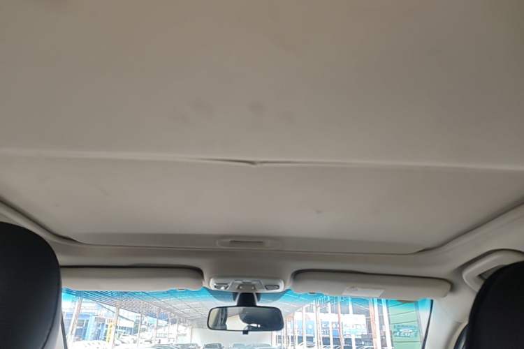 Used Geely Auto Vision 2018 1.5L Manual Happiness Edition Headliner