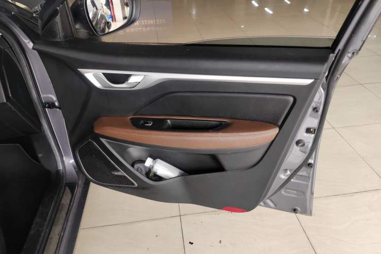 Used Geely Auto Vision 2018 1.5L Automatic Prestige Model Interior 1