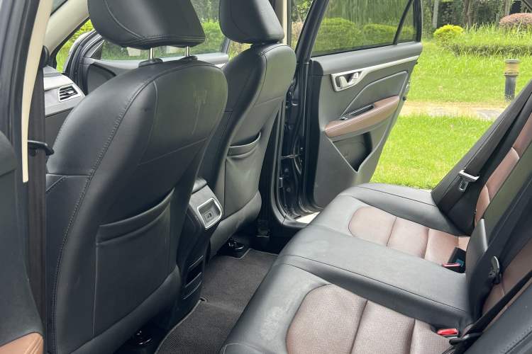 Used Geely Auto Vision 2018 1.5L Automatic Prestige Model Interior 5