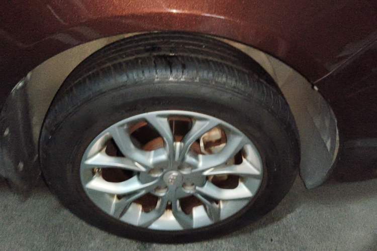 Used Geely Auto Vision 2018 1.5L Automatic Happiness Edition Right Front Wheel Hub