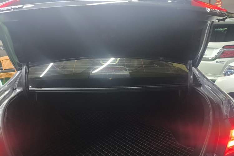 Used Geely Auto Vision 2018 1.5L Manual Happiness Edition Trunk