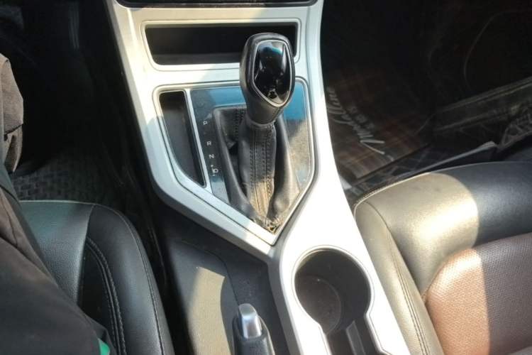 Used Geely Auto Vision 2018 1.5L Automatic Happiness Edition Gear Lever