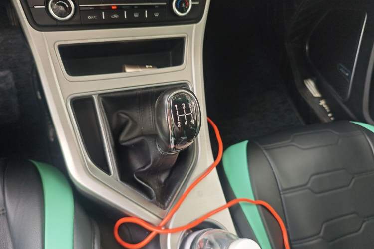 Used Geely Auto Vision 2018 1.5L Manual Happiness Edition Gear Lever