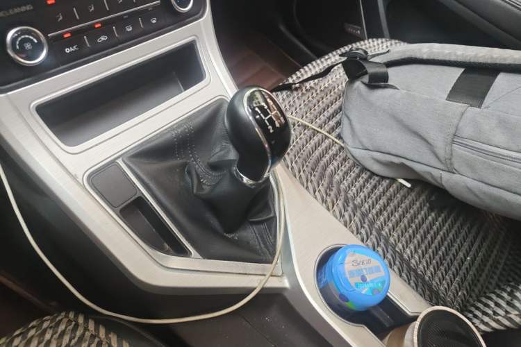 Used Geely Auto Vision 2018 1.5L Manual Happiness Edition Gear Lever
