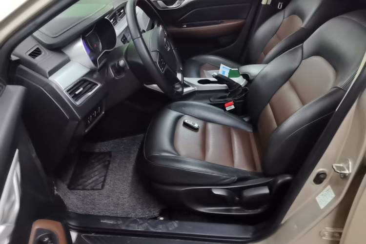 Used Geely Auto Vision 2018 1.5L Automatic Happiness Edition Left Front Seat