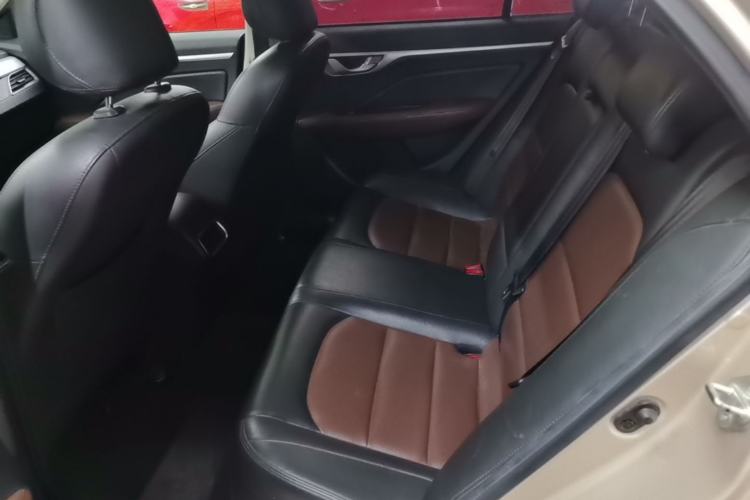 Used Geely Auto Vision 2018 1.5L Automatic Happiness Edition Left Rear Seat