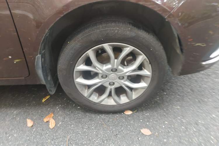 Used Geely Auto Vision 2018 1.5L Manual Happiness Edition Right Front Wheel Hub