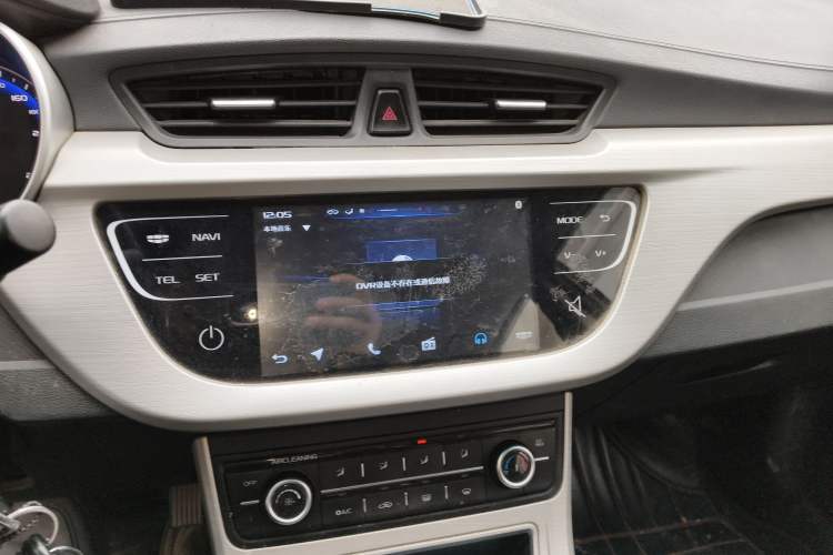 Used Geely Auto Vision 2018 1.5L Manual Happiness Edition Audio And AC Panel