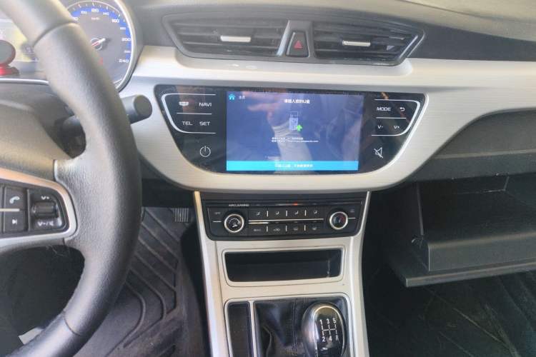 Used Geely Auto Vision 2018 1.5L Manual Happiness Edition Audio And AC Panel