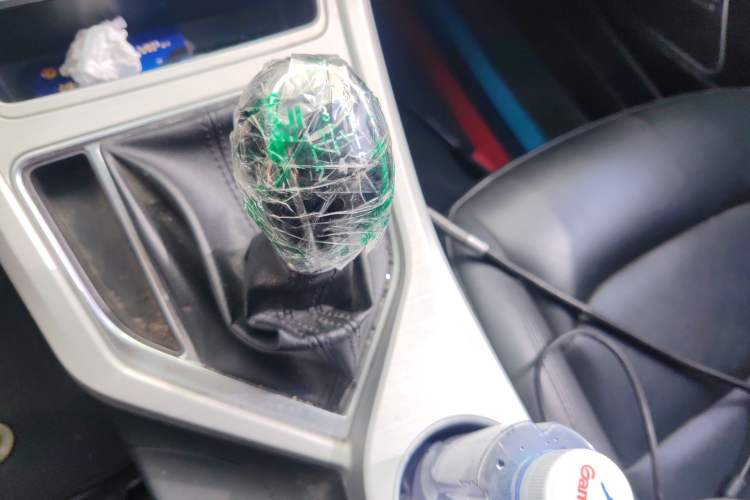 Used Geely Auto Vision 2018 1.5L Manual Happiness Edition Gear Lever
