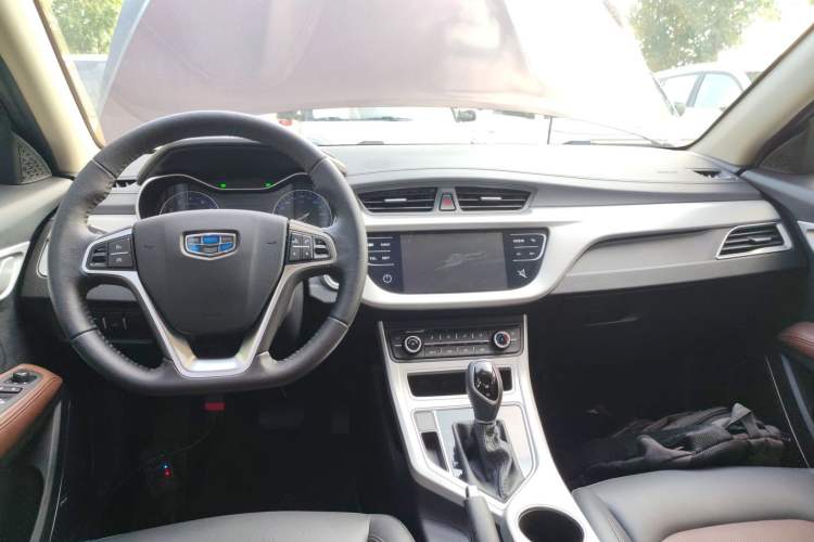 Used Geely Auto Vision 2018 1.5L Automatic Happiness Edition Interior 2