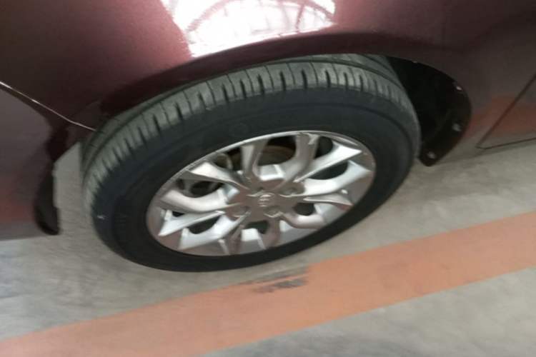 Used Geely Auto Vision 2018 1.5L Manual Happiness Edition Left Front Wheel Hub