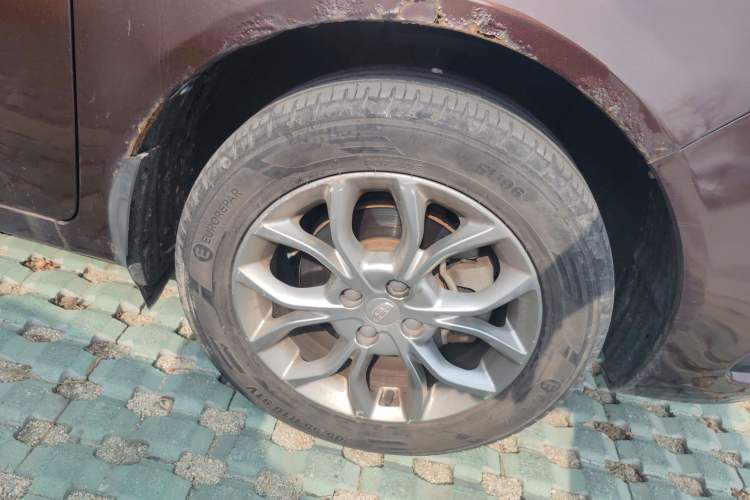 Used Geely Auto Vision 2018 1.5L Manual Happiness Edition Right Front Wheel Hub