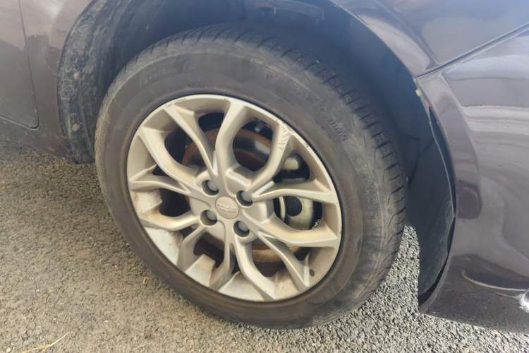 Used Geely Auto Vision 2018 1.5L Manual Happiness Edition Right Front Wheel Hub