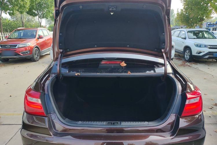 Used Geely Auto Vision 2018 1.5L Automatic Happiness Edition Trunk