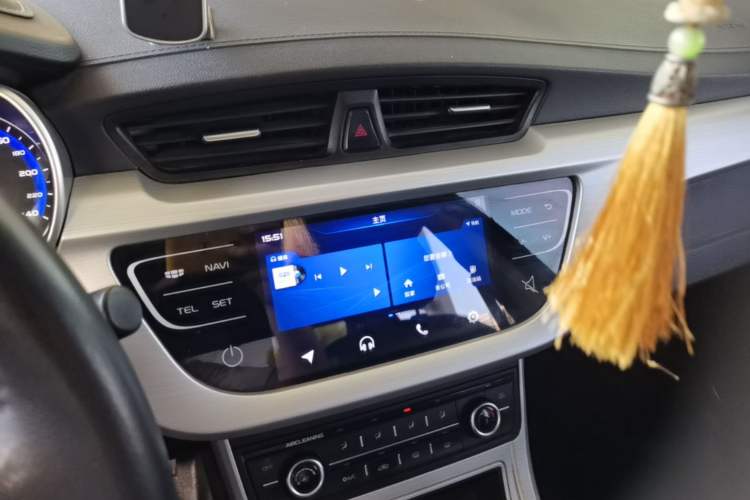 Used Geely Auto Vision 2018 1.5L Manual Happiness Edition Audio And AC Panel
