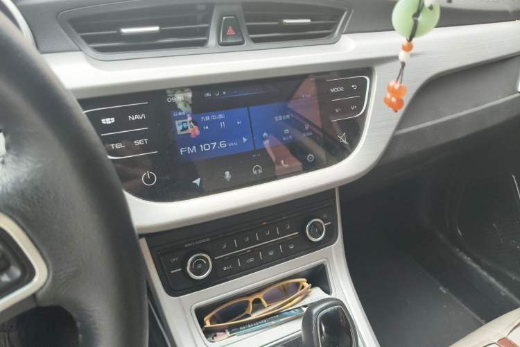Used Geely Auto Vision 2018 1.5L Automatic Prestige Model Audio And AC Panel