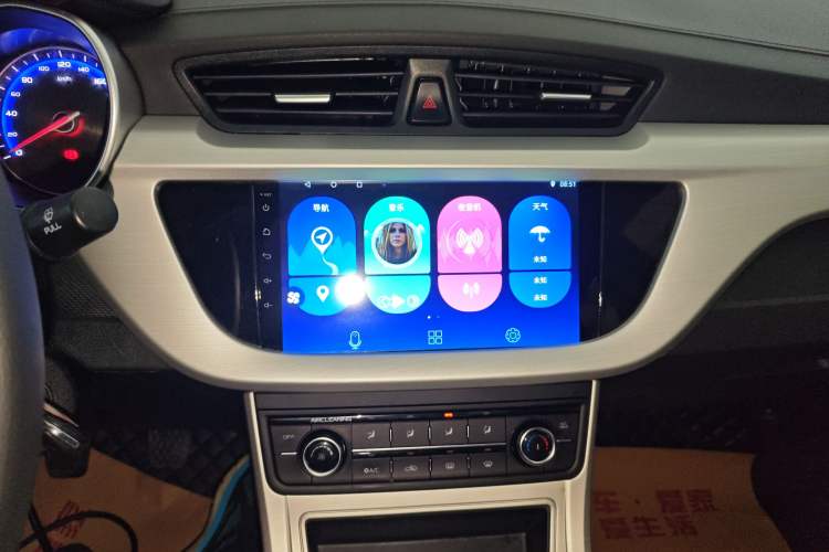Used Geely Auto Vision 2018 1.5L Manual Happiness Edition Audio And AC Panel