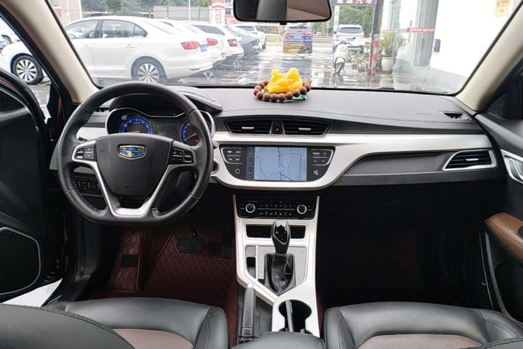 Used Geely Auto Vision 2018 1.5L Automatic Prestige Model Center Console