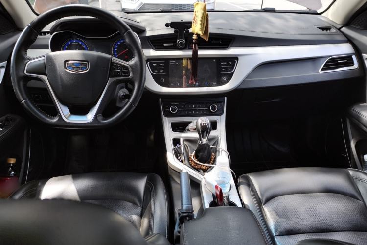 Used Geely Auto Vision 2018 1.5L Manual Happiness Edition Center Console