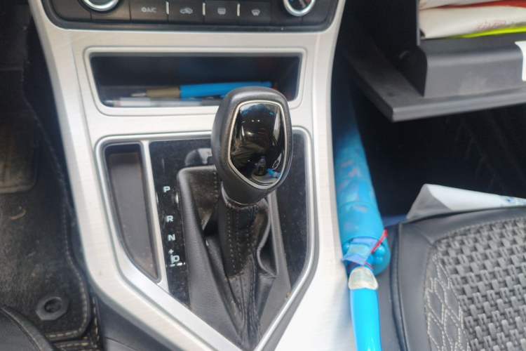 Used Geely Auto Vision 2018 1.5L Automatic Prestige Model Gear Lever