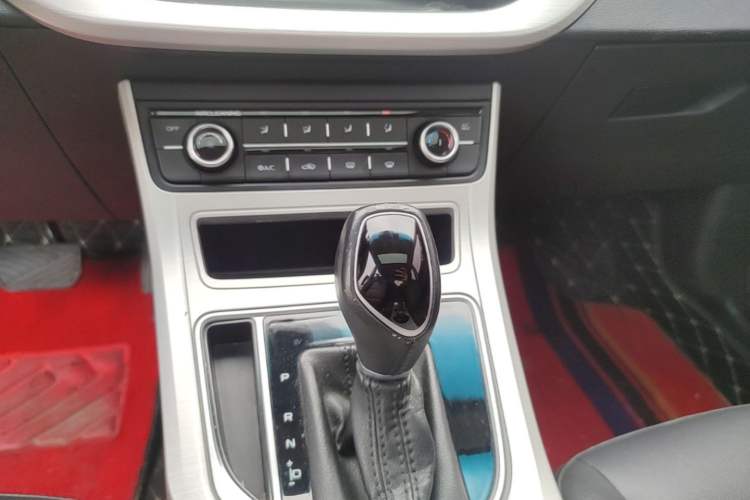 Used Geely Auto Vision 2018 1.5L Automatic Prestige Model Gear Lever