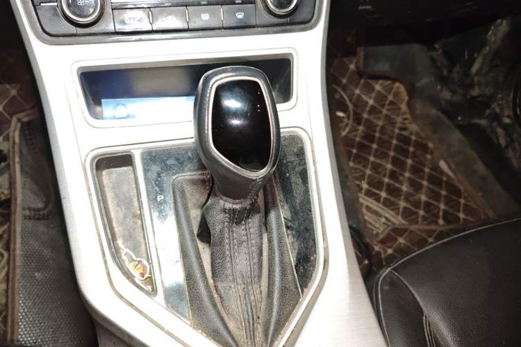 Used Geely Auto Vision 2018 1.5L Automatic Happiness Edition Gear Lever