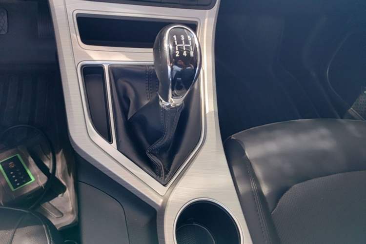 Used Geely Auto Vision 2018 1.5L Manual Happiness Edition Gear Lever