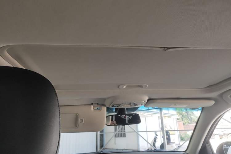 Used Geely Auto Vision 2018 1.5L Manual Happiness Edition Headliner
