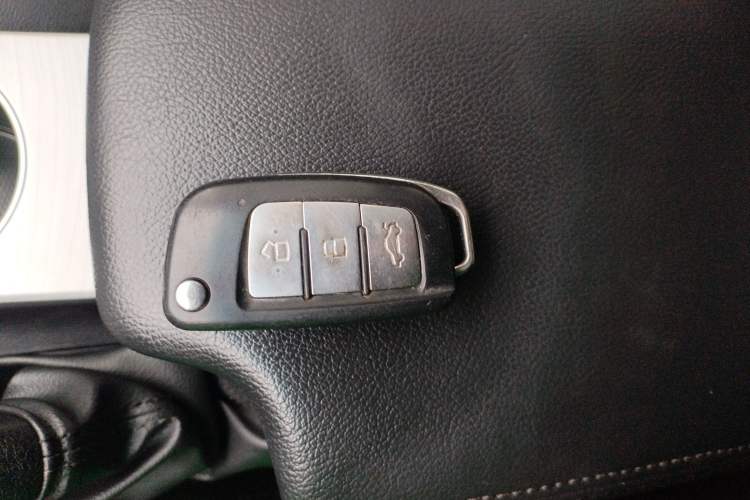 Used Geely Auto Vision 2018 1.5L Manual Happiness Edition Interior 1