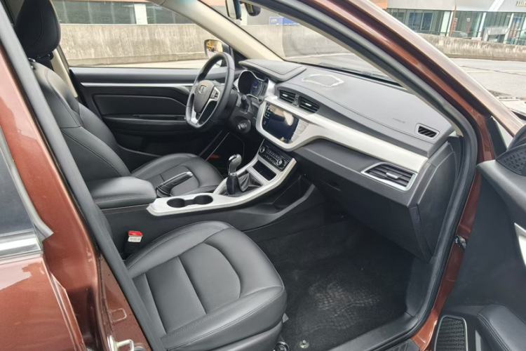 Used Geely Auto Vision 2018 1.5L Manual Happiness Edition Interior 3