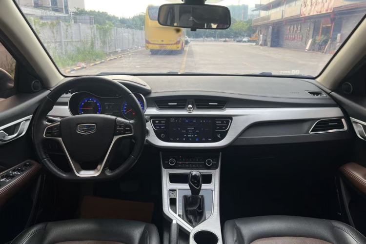 Used Geely Auto Vision 2018 1.5L Automatic Happiness Edition Interior 3
