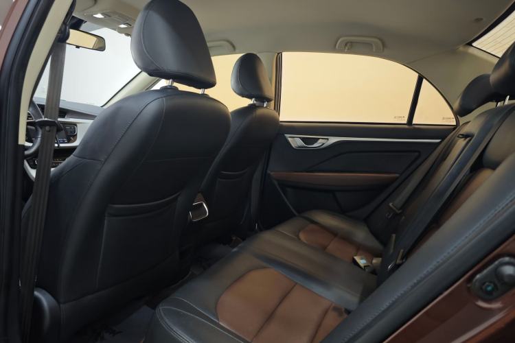 Used Geely Auto Vision 2018 1.5L Automatic Happiness Edition Interior 3