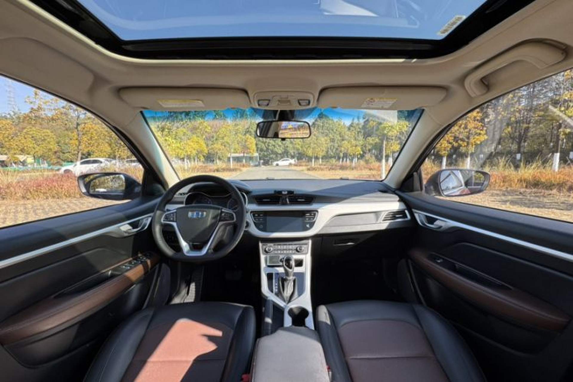 Used Geely Auto Vision 2018 1.5L Automatic Happiness Edition Interior 5