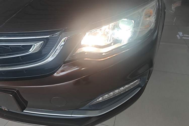 Used Geely Auto Vision 2018 1.5L Automatic Happiness Edition Left Front Headlight
