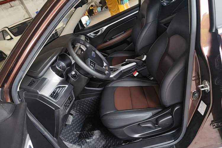 Used Geely Auto Vision 2018 1.5L Automatic Happiness Edition Left Front Seat